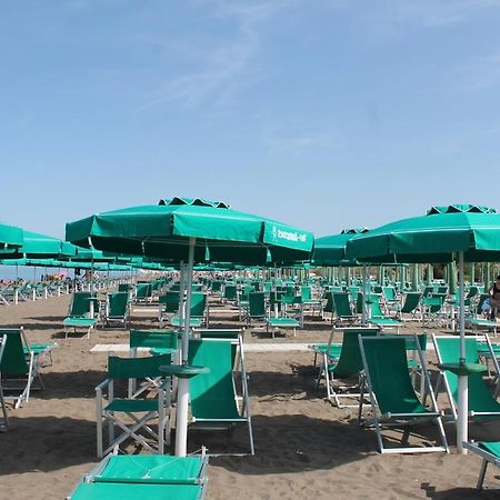 Liberius A Soli 100M Dal Mare Marina di Castagneto Carducci Zewnętrze zdjęcie