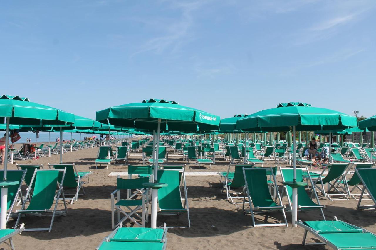 Liberius A Soli 100M Dal Mare Marina di Castagneto Carducci Zewnętrze zdjęcie